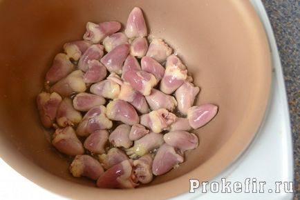 Csirke szívek multivarka - recept fotókkal burgonyával