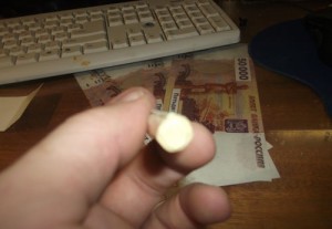 Petárda a kezüket (saját) Petárda saját kezűleg