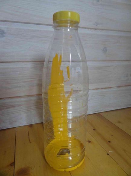 Műanyagból készült palackok saját kezűleg a kertben - műhelyek lépések