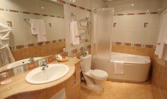 Javítása fürdőszoba kulcsrakész - fényképek és árak Ufa, felújított fürdőszoba