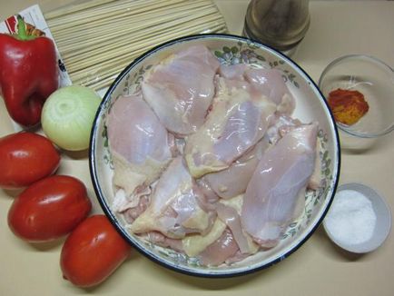 Nyárs csirke - a legfinomabb marinírozott húst kap puha és szaftos csirke nyárs