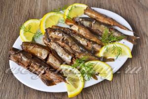 Szalaka a kapelánhalászati az otthoni recept fényképpel (kapelánhalászati) Szalaka a kapelánhalászati az otthoni recept egy fotó