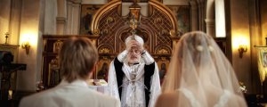 A lényege az esküvő a templomban az ortodox - kulcsfontosságú pontokat