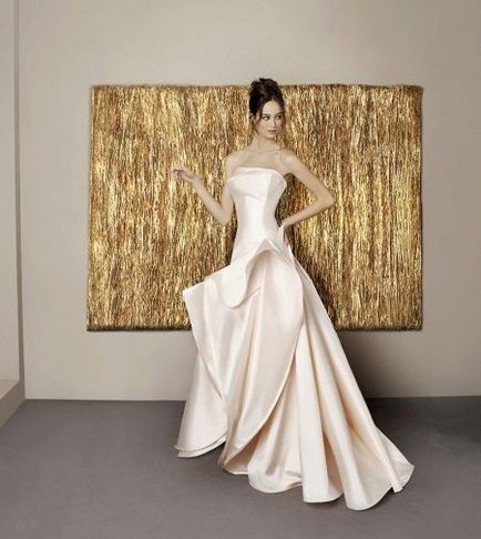 Esküvői ruhák a híres tervezők és a legjobb márkák (77 fotó)