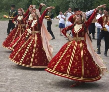 Tatár népviselet (51 fotó) a nők, gyermekek, jelmezek tatárok lányoknak