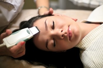 Uzi arc tisztító Népszerű Szépség és háztartási módszerek (Szerelem Terhesség Weight Loss) Uzi arc tisztító népszerű szalon és otthoni módszerekkel