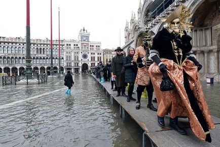 Acqua Alta, vagy miért Velence süllyed - ideális turisztikai