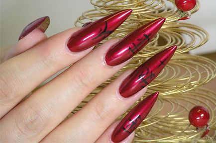 Nail Design - karakterek, szép körmök - kiegészíti a képet