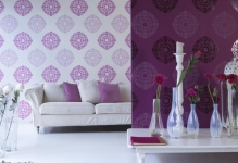A design a falak tapéta kétféle színben ugyanabban a szobában, képkidolgozó, hogyan lehet kombinálni design, dupla