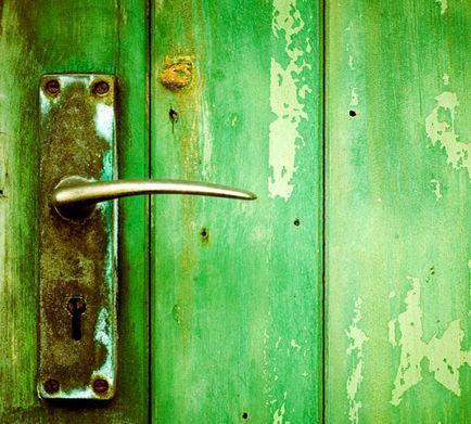 Hogyan lehet eltávolítani a festéket az ajtót tippeket, épület portál