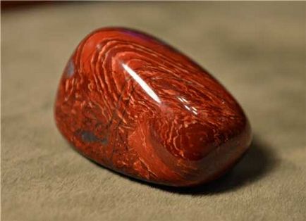 Jasper stone és annak tulajdonságait érdekelt a csillagjegy, a szín és az értéke (megfelelő) Jasper stone és annak tulajdonságait érdekelt állatöv jel, szín és érték