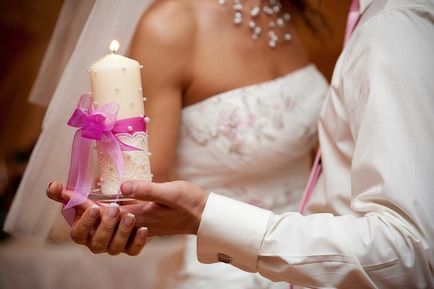 A szertartás a világítás a kandalló - a menyasszony és a vőlegény - ötletek egy esküvő - esküvői ragyogó