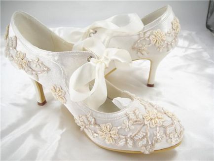 esküvői cipő