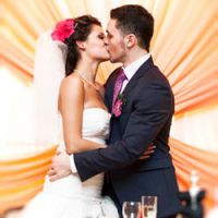 Miért hangzik el a „keserű! „Az esküvő