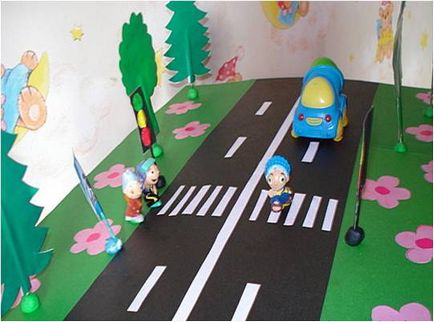 Hasznos mesterségek „közúti szabályok” a gyermekek számára - gyep A gyermekek és szülők
