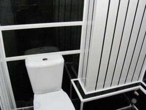 Javítási és dekoráció a fürdőszobában műanyag panelek