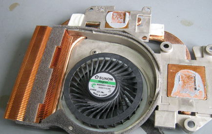 hűtő ventilátor zümmögő hang a számítógép vezérlőegysége vagy laptop