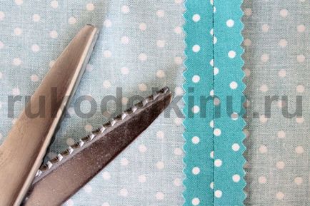 A kezelési módszerek a nélkül Overlock öltés (trim felesleges szövetet) A kezelési módszerek a varrástalan overlock