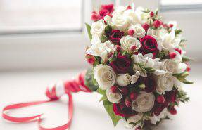 Esküvői csokor rózsa tökéletes kezdete házasélet