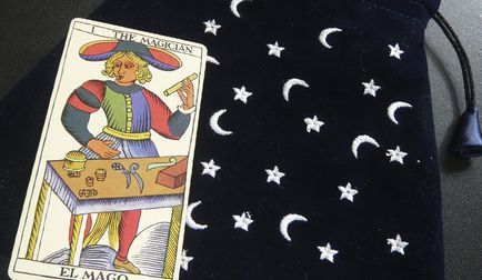 Hogyan lehet megtanulni kitalálni a Tarot