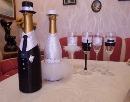 Champagne esküvői design az üveg kezével