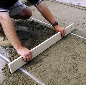 Hogyan öntsünk betonon otthon