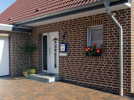 Mi történik, befejező homlokzatok házak (homlokzatok csempe) Mi történik, befejező házak homlokzatok