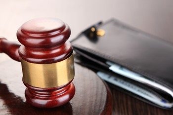 Milyen dokumentumok szükségesek a bejelentés egy pert a vétkes fél