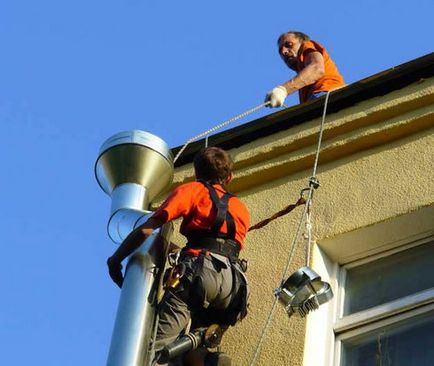 Hogyan szervezzük meg a víz eltávolítása a ereszcsatorna - a (tető) Hogyan szervezzük meg a víz eltávolítása a csapadékvíz-elvezetési - csak