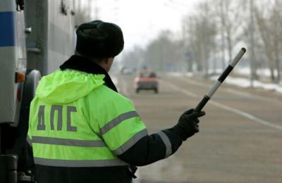 Mi a büntetés nem viselt biztonsági övet ígéretek meghajtók (a bírság nem viselt biztonsági övet a hátsó ülésen) Mi a büntetés nem viselt biztonsági övet ígér illesztőprogramok