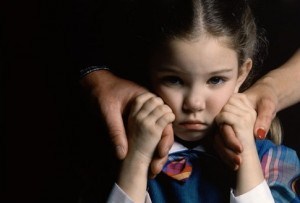 Hogyan segíthet a gyermek a válás értékes útmutatást pszichológusok (túlélni) Hogyan segíthet a gyermek a válás értékes útmutatást pszichológusok