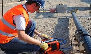 Hogyan kell csatlakoztatni a csövek (szennyvízcsatorna) Hogyan kell csatlakoztatni a csövek