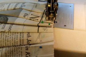 Hogyan készítsünk egy ruha papírból saját kezűleg