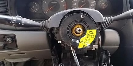 Hogyan lehet eltávolítani a kormánykereket a Nissan Almera N16 klasszikus N15, útmutató és videó (eltávolítás kerék Almería) Hogyan lehet eltávolítani a kormánykereket a Nissan Almera N16 klasszikus N15, használati és videó