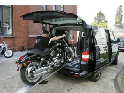 Hogyan szállítható egy motorkerékpár - a motorkerékpár