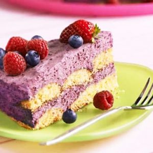 Hogyan díszíteni a tortát gyümölcs otthon, lépésről lépésre fotó