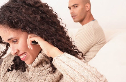 Hogyan lehet a férje féltékeny egyszerű tipp nőknek