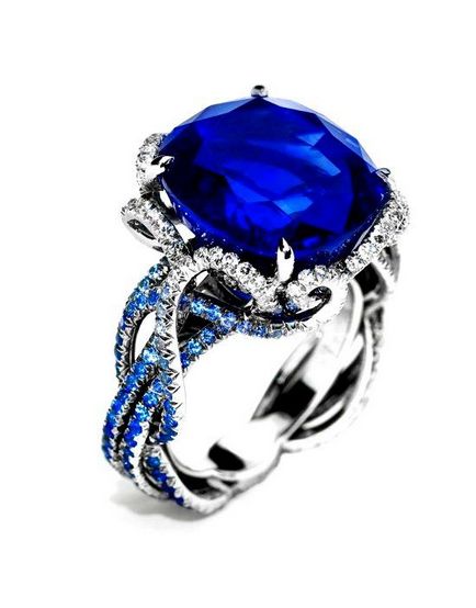 Tanzanite kő és annak tulajdonságait (fotó) (tulajdonságok) Tanzanite kő és annak tulajdonságait (fotó)