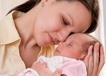 Torticollis újszülöttek okoz, kezelés és más hasznos tippeket