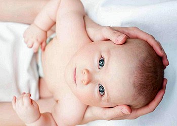 Torticollis újszülöttek okoz, kezelés és más hasznos tippeket