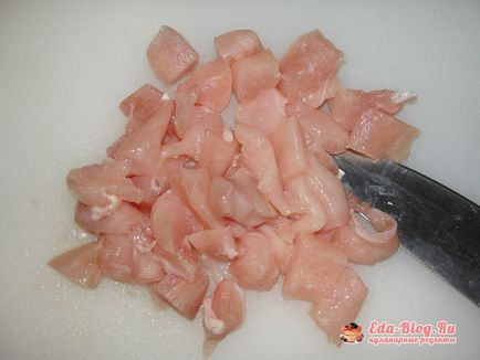 Csirke gombával, tejszínes mártással egy serpenyőben recept lépésről lépésre fotók