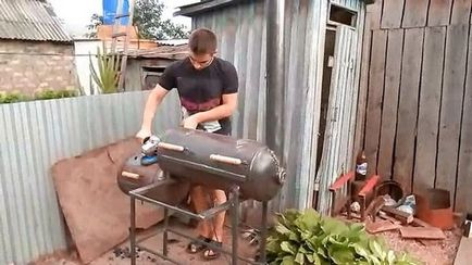 Rézműves-smokehouse gázpalackok kezük (25 fotó) - triniksi (oldalsó) Rézműves-smokehouse gázpalackok kezük (25 fotó) - triniksi