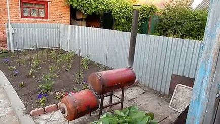 Rézműves-smokehouse gázpalackok kezük (25 fotó) - triniksi (izzó) Rézműves-smokehouse gázpalackok kezük (25 fotó) - triniksi