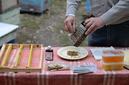 Propolisz tinktúra, hogy ez az, amit úgy néz ki, hogy hogyan lehet és főzzük az alkohol és a víz