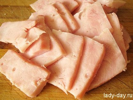 Pizza sonkával és paradicsommal, egyszerű receptek képekkel (sonka paradicsom pizza) Pizza sonkával és paradicsommal, egyszerű receptek képekkel