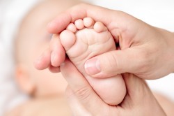 Plano-valgus lábát egy gyerek okozza és a kezelés