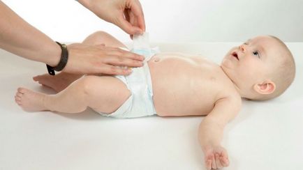 Köldök újszülött vér, mit kell tenni, miután a fürdő (köldök) Köldök újszülött vér, mit kell tenni, miután a fürdő