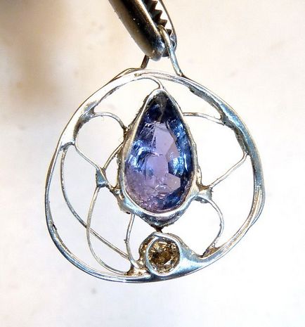 A ritka Tanzanite kő, a történelem és tulajdonságok - 30 fotó (tulajdonságok) A ritka Tanzanite kő, a történelem és tulajdonságok - 30 fotó