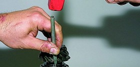 Szűkítőidom hátsó tengely - egy eszközt, beállító és helyettesítő video (sebességváltó) Szűkítő hátsó tengely - a készülék beállítása és cseréje videó