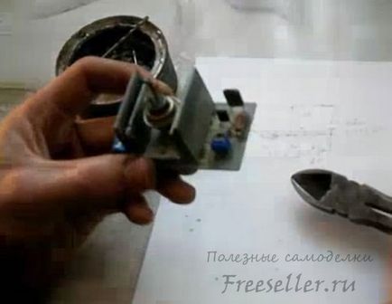 Controller AC feszültség 220 V (töltés) Controller AC 220 V-os feszültség